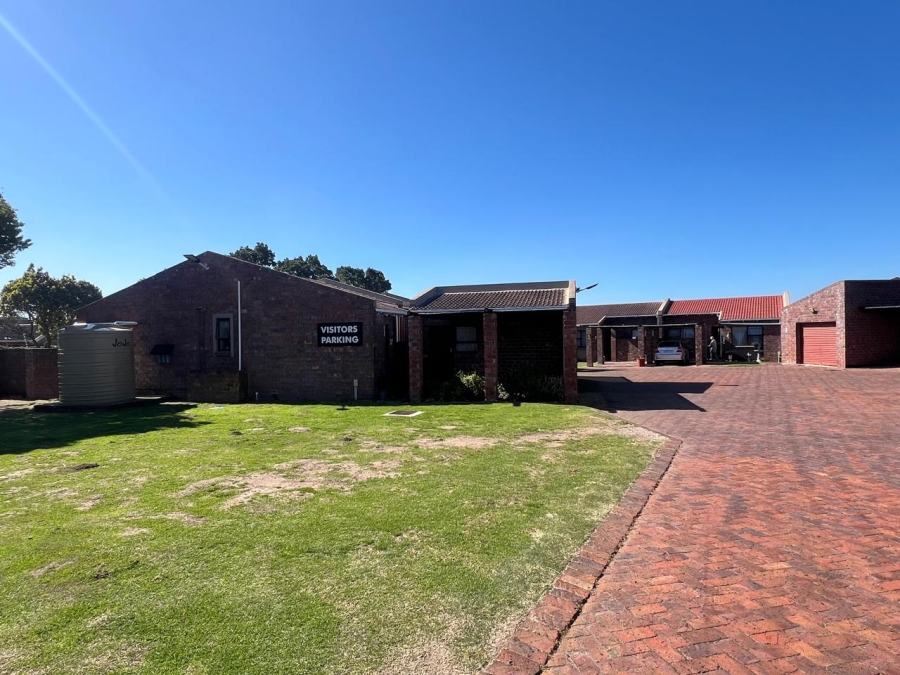 2 Bedroom Property for Sale in Kunene Park Eastern Cape